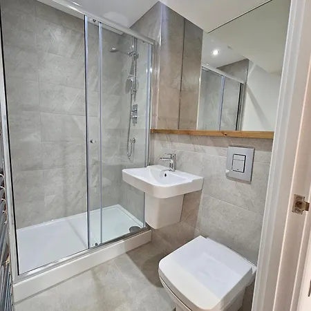 Apartment Centre 2br - Luxury With Private Terrace Leeds (West Yorkshire)