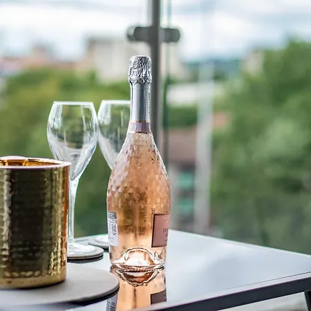Centre 2br - Luxury With Private Terrace * Leeds (West Yorkshire)