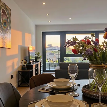 Centre 2br - Luxury With Private Terrace Apartmán Leeds (West Yorkshire)