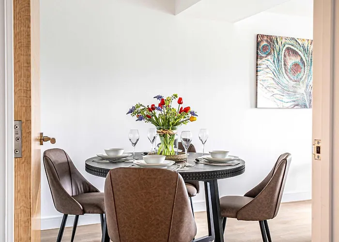 Centre 2br - Luxury With Private Terrace アパート リーズ