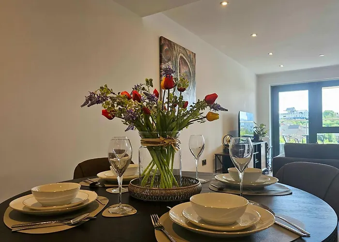 Centre 2br - Luxury With Private Terrace アパート リーズ