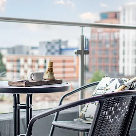 Centre 2br - Luxury With Private Terrace 公寓