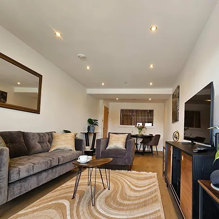 Centre 2br - Luxury With Private Terrace